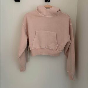 BNWT - aritzia scuba pink hoodie.